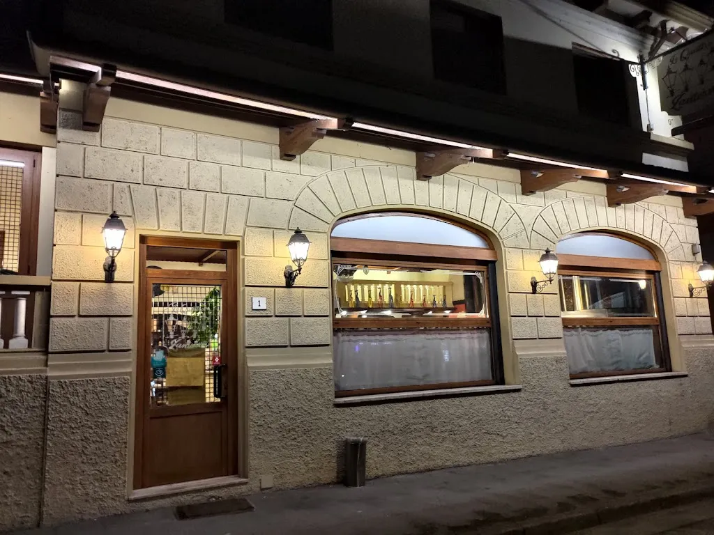 Griglieria Cucina Emiliana e Tex Mex Pinsa Le Quattro Lanterne restaurant in Salsomaggiore Terme