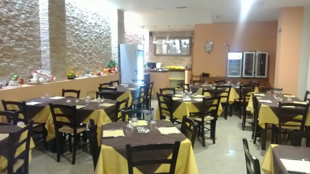 Locanda Italia Ristorante Pizzeria restaurant in Raiano