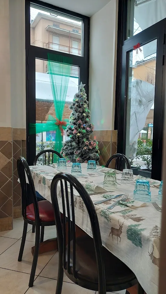 Bartek Gawłowicz_Rendez Vous Des Artistes Salsomaggiore Terme_Salsomaggiore Terme_review