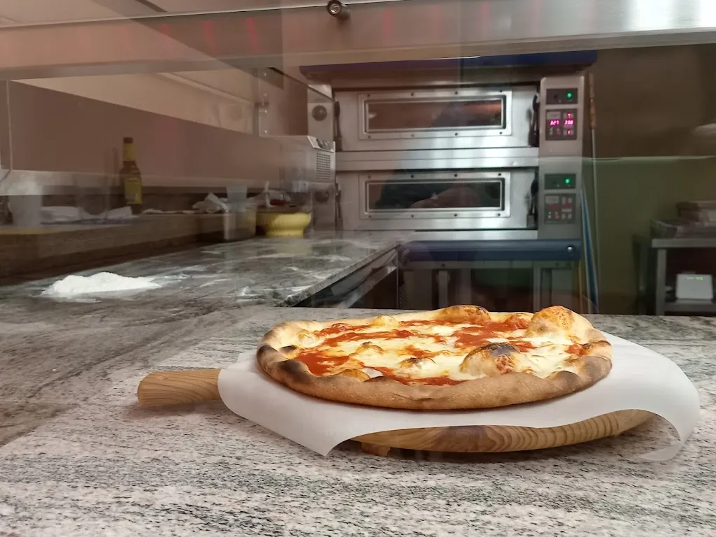 ARTEPIZZA da Willy_Salsomaggiore Terme_slider_image_2