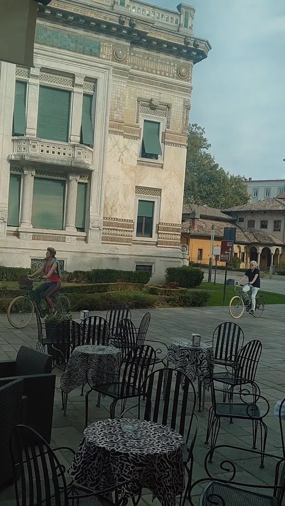 Nutrición Desafiante Daniel R.M._Caffè Rigoletto_Salsomaggiore Terme_review