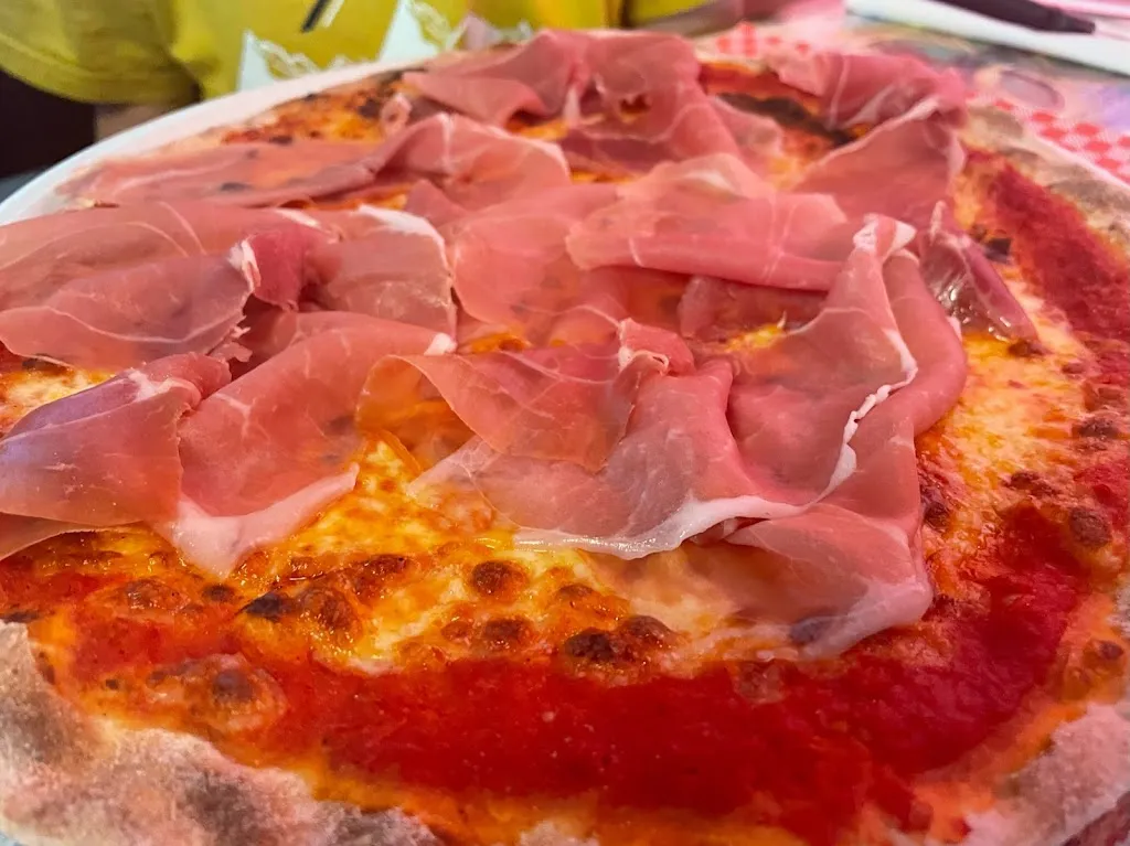 Ristorante Pizzeria Al Pirata_Salsomaggiore Terme_slider_image_3