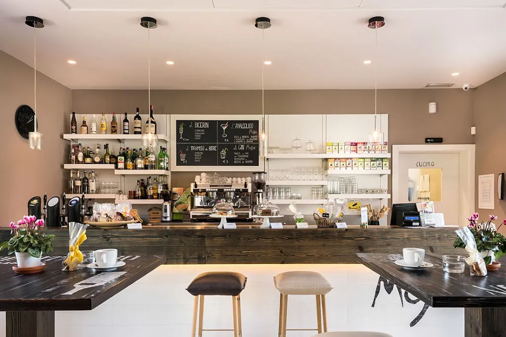 Moja Ristorante Caffetteria restaurant in Rovereto