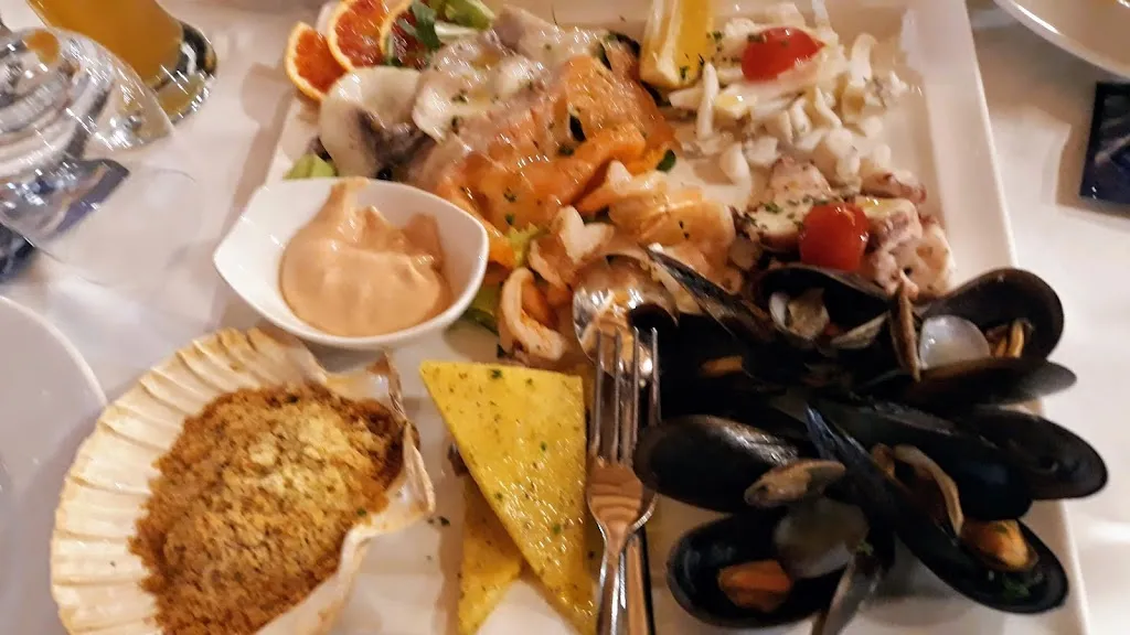 Anne Fiteni_Ristorante Pizzeria Bar Tre Pini_Rovereto_review