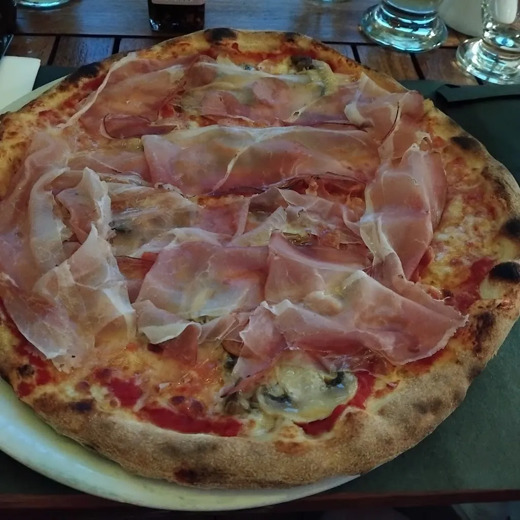 Pizzeria Brione_Rovereto_slider_image_3