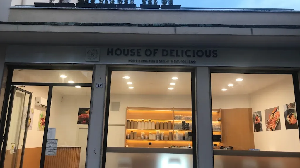HOUSE OF DELICIOUS POKE E SUSHI restaurant in Rovereto