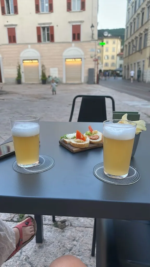 Sibora Demolli_Mochela - Mescita di birra e vino artigianali_Rovereto_review