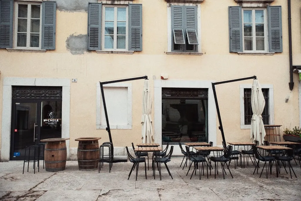 Mochela - Mescita di birra e vino artigianali_Rovereto_slider_image_3