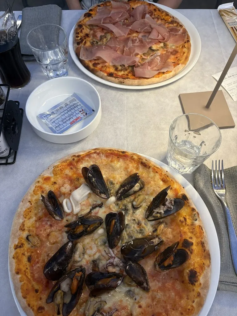 Ristorante Pizzeria le Fucine_Rovereto_slider_image_3