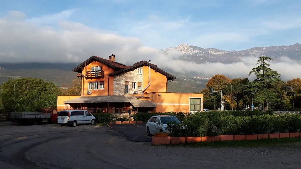 Pizzeria Ristorante Villa Cristina_Rovereto_slider_image_1