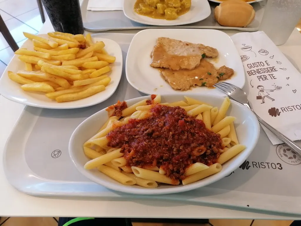 Andrea Frapporti_Risto3 Ristorante Pizzeria Self Millennium Center_Rovereto_review