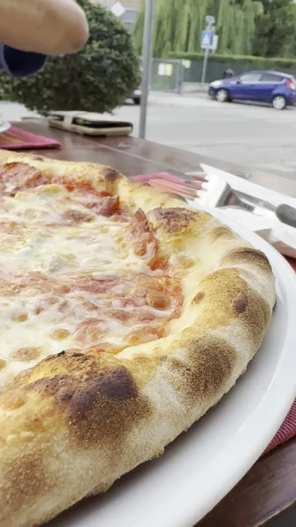 La Pizza Di Luciano_San Bartolomeo In Bosco_slider_image_2