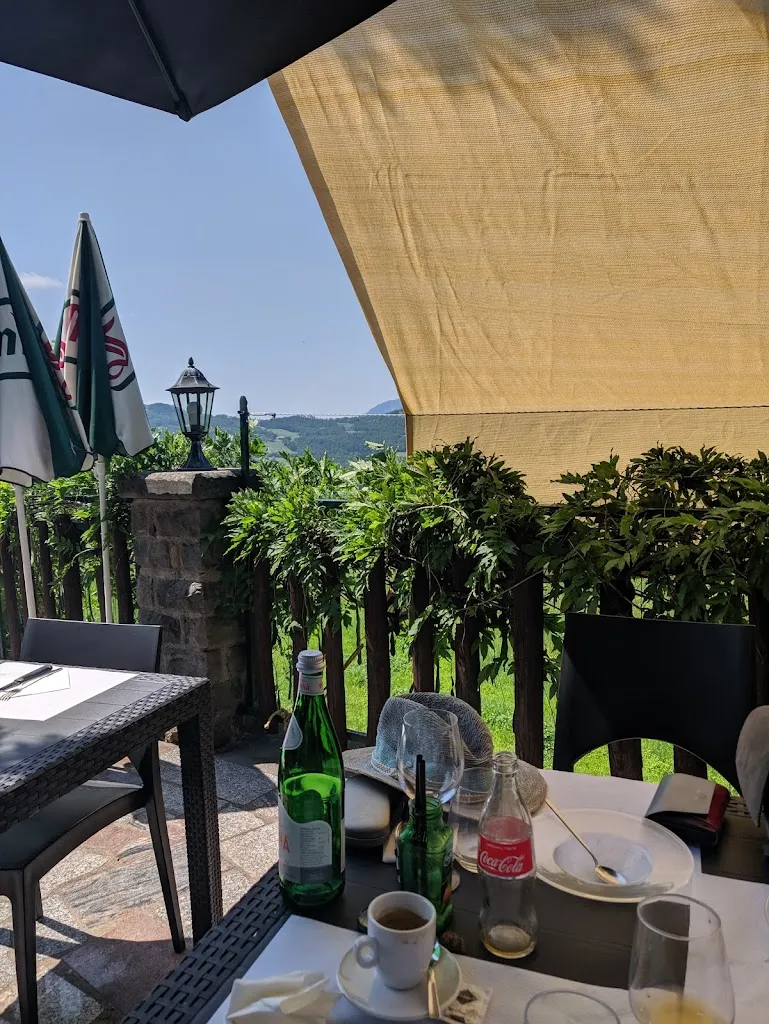 Ristorante Pizzeria Claro De Luna restaurant in San Benedetto Val di Sambro