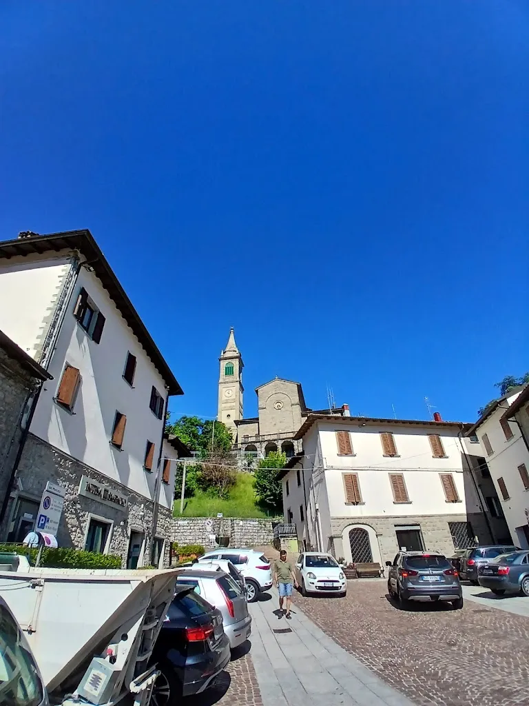 Albergo ristorante La Loggia_San Benedetto Val di Sambro_slider_image_3