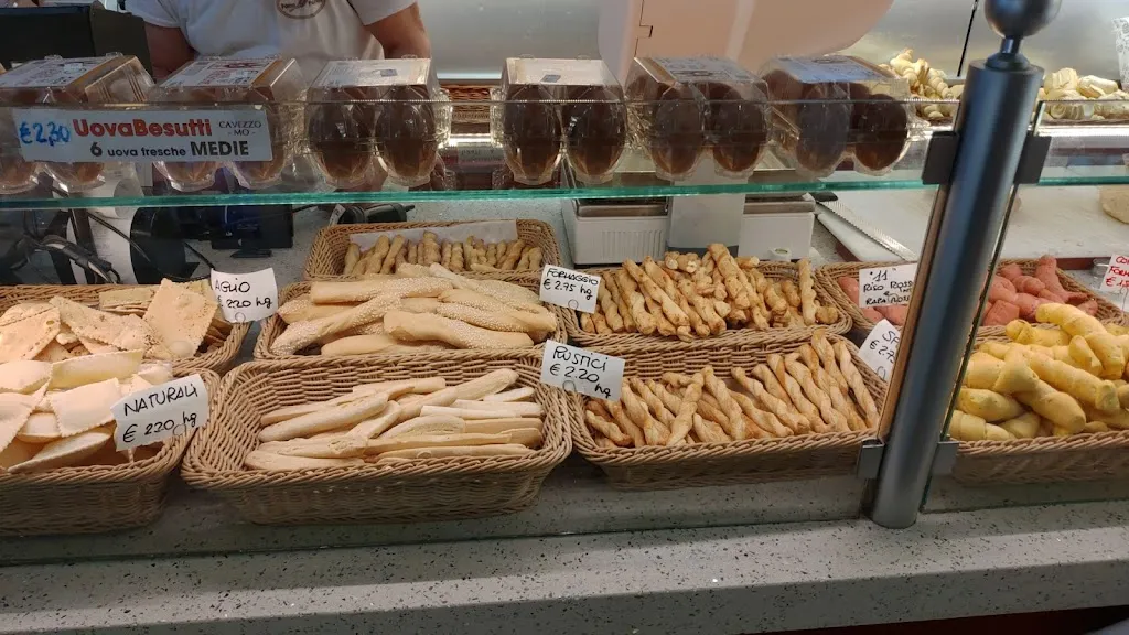 Forno Ferrari ( dal 1970 in Tavola ) restaurant in San Felice sul Panaro