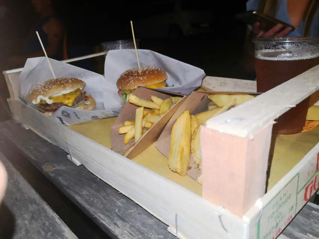 Domeniko Salierno_Feel good - La baracchina sulla ciclabile_San Felice sul Panaro_recensione