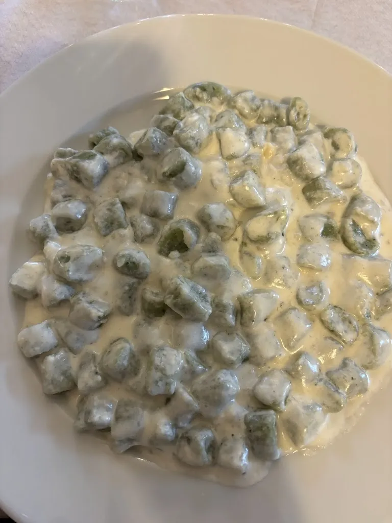 Victoria Kefer_Pizzeria Trattoria Della Pesa Rizzolo di San Giorgio_San Giorgio Piacentino_review