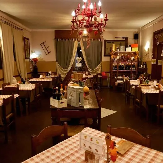 Pizzeria Trattoria Della Pesa Rizzolo di San Giorgio restaurant in San Giorgio Piacentino