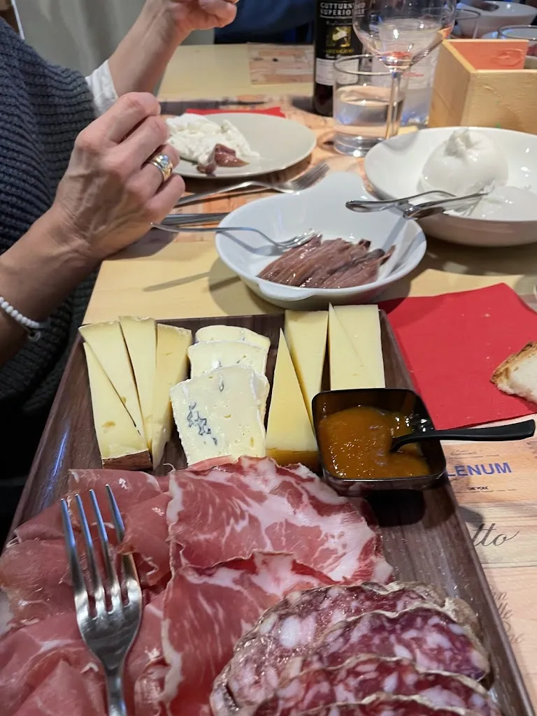 Francesco R_Gastromania Centovera - Enoteca Degustazione_San Giorgio Piacentino_review