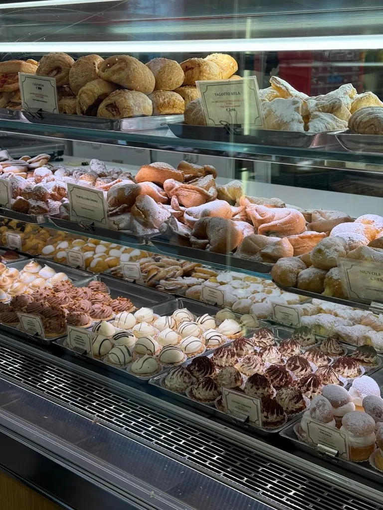 Franco Falasca_Pasticceria Robby_San Giorgio di Piano_review