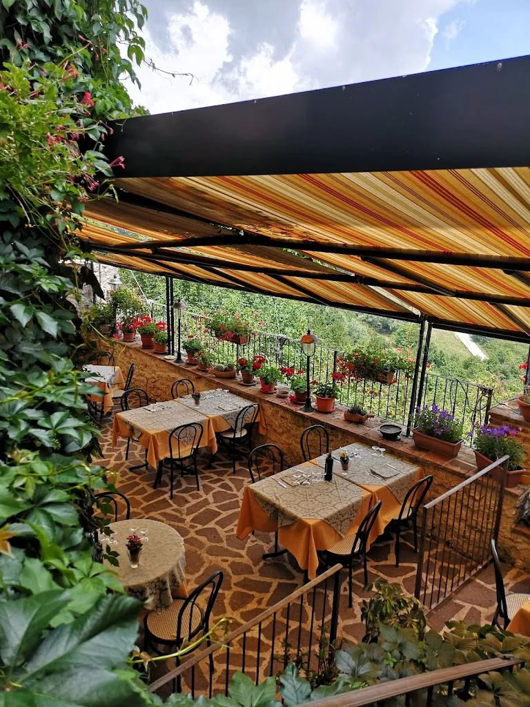 Ristorante Il Caminetto restaurant in Rocca di Cambio