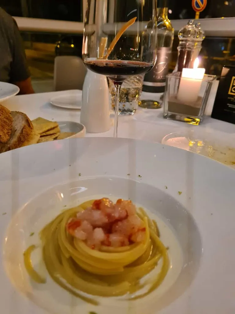 Ali Özek_Onda Blu_San Mauro a Mare_review