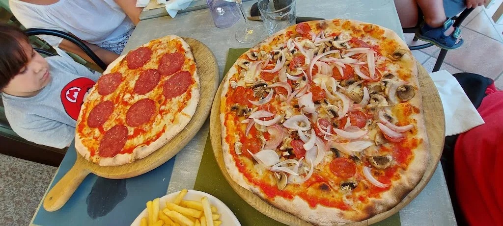 Andy Burton_Ristorante Pizzeria Luna Rossa_San Mauro a Mare_review