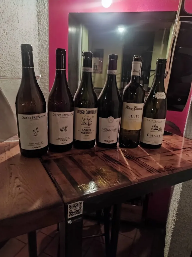 Shebeen Enoteca_San Michele dei Mucchietti_slider_image_3