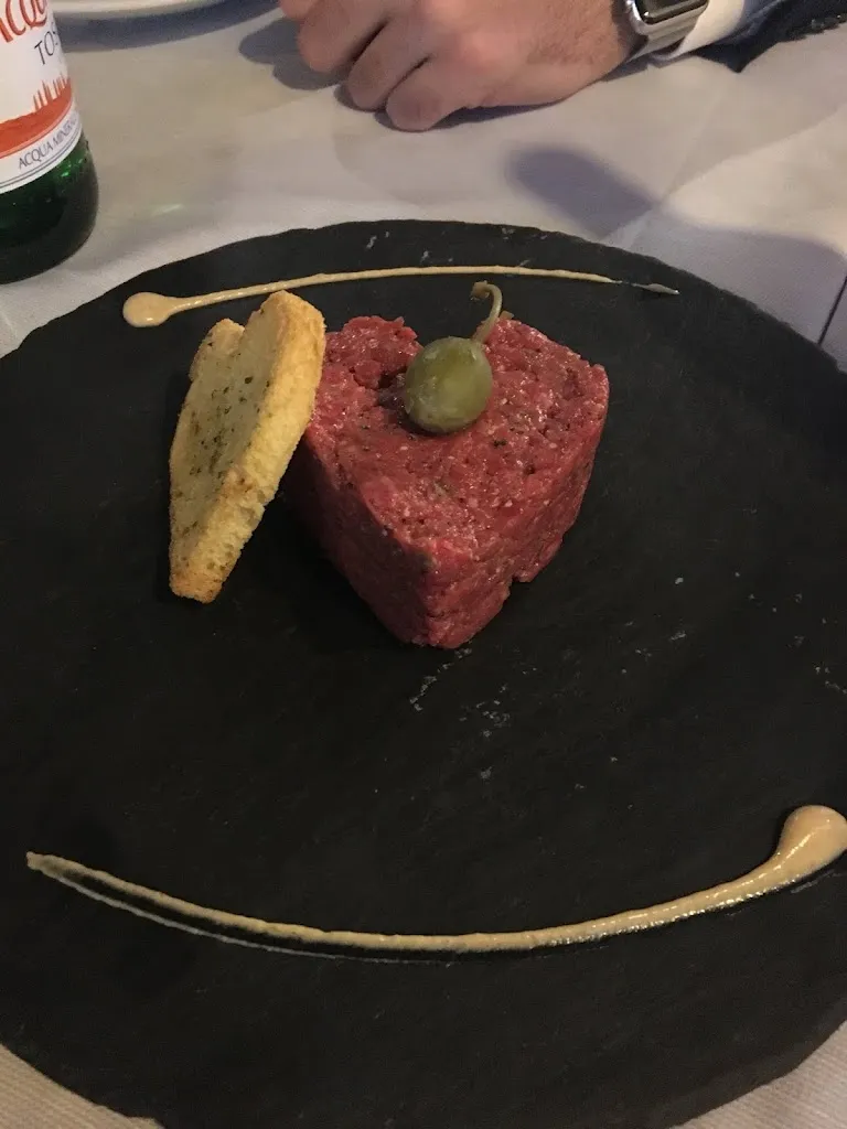 Melissa Choy_Il Caminetto Montegibbio - Steak House_San Michele dei Mucchietti_review