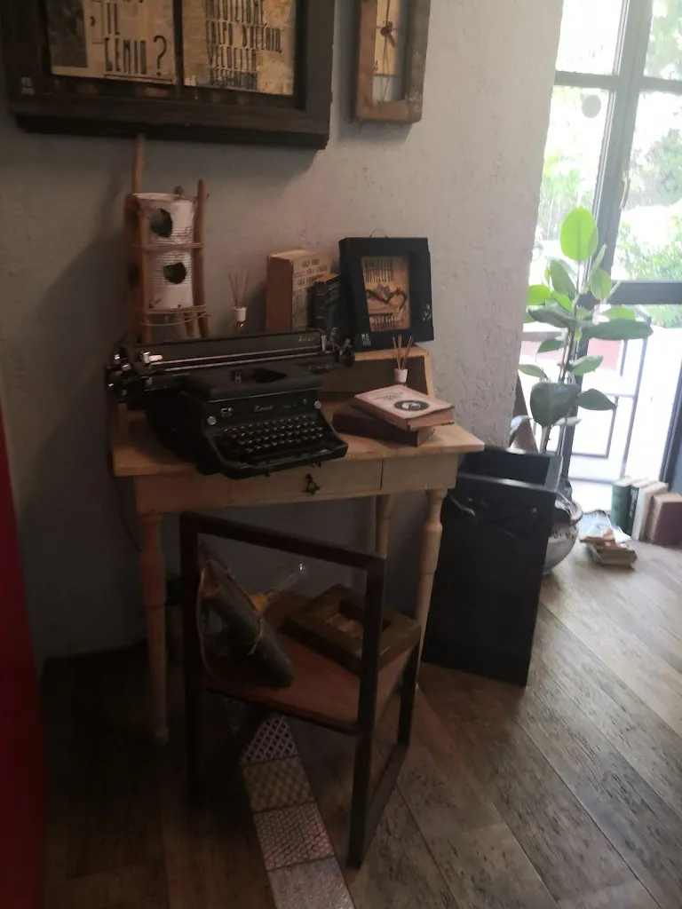 Flavio Arrighi_Snack Bar Spazio Mir Mar Concept_San Mauro Pascoli_review