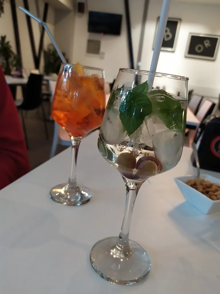 Luca Bregoli_Black or White - Ristobar_San Martino in Rio_review