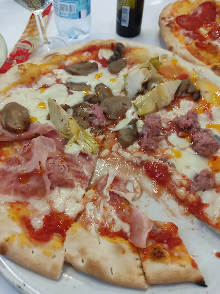 Menu_Pizzeria Bar Centrale_San Martino in Rio_image_2