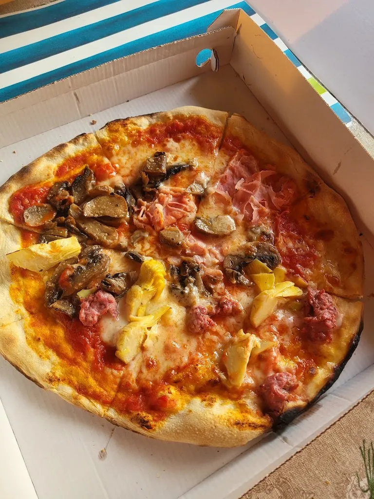 Pizzeria Bar Centrale restaurant in San Martino in Rio