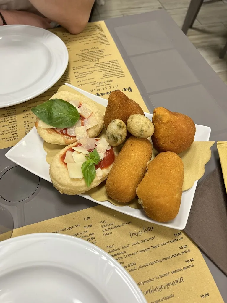 Chiara Zemboli_Pizzeria Da Gennaro 2.0_San Martino in Rio_review