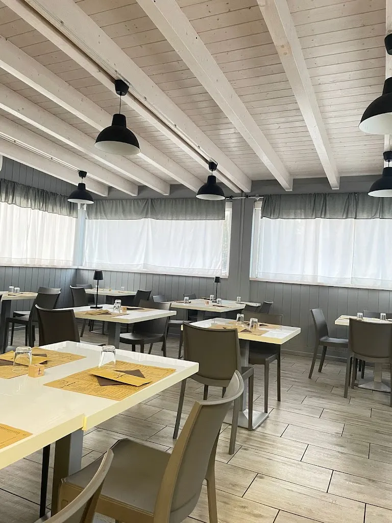 Pizzeria Da Gennaro 2.0 restaurant in San Martino in Rio