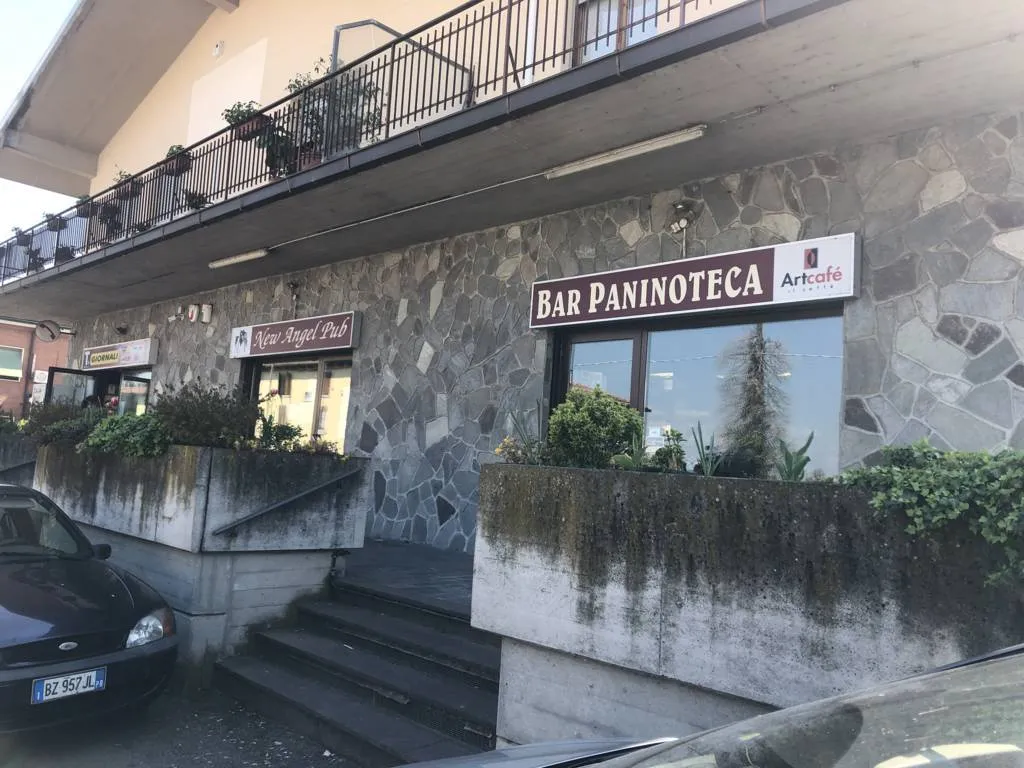 Bar Paninoteca New Angel Pub - San Michele Tiorre restaurant in San Michele Tiorre
