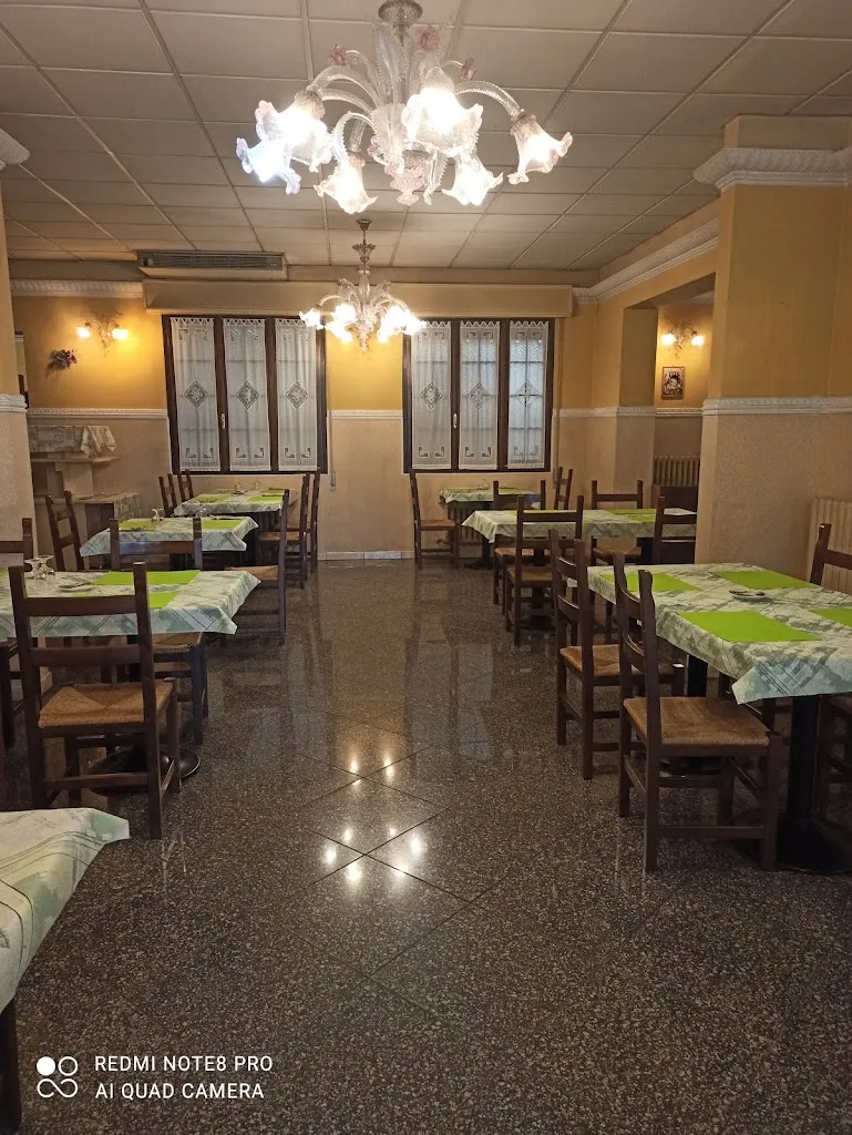 Trattoria e Pizzeria "Da Pasquale" restaurant in San Pietro Capofiume