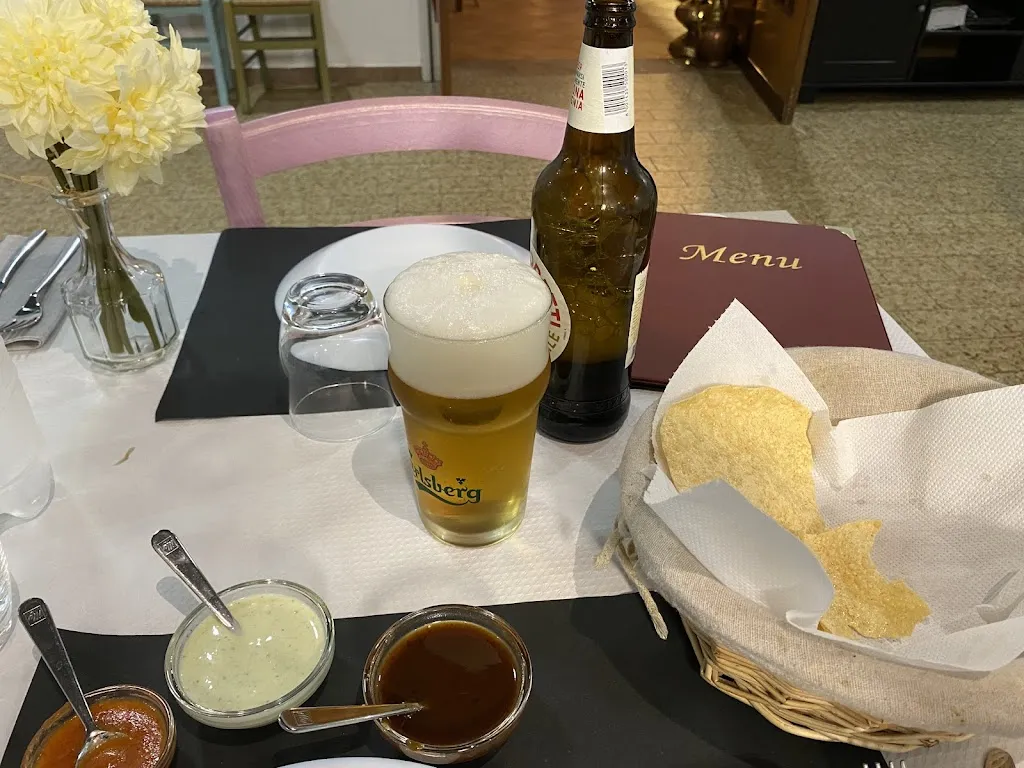 Andrea Colussa_Sandhu’s Bar & restaurant_San Pietro in Cerro_review