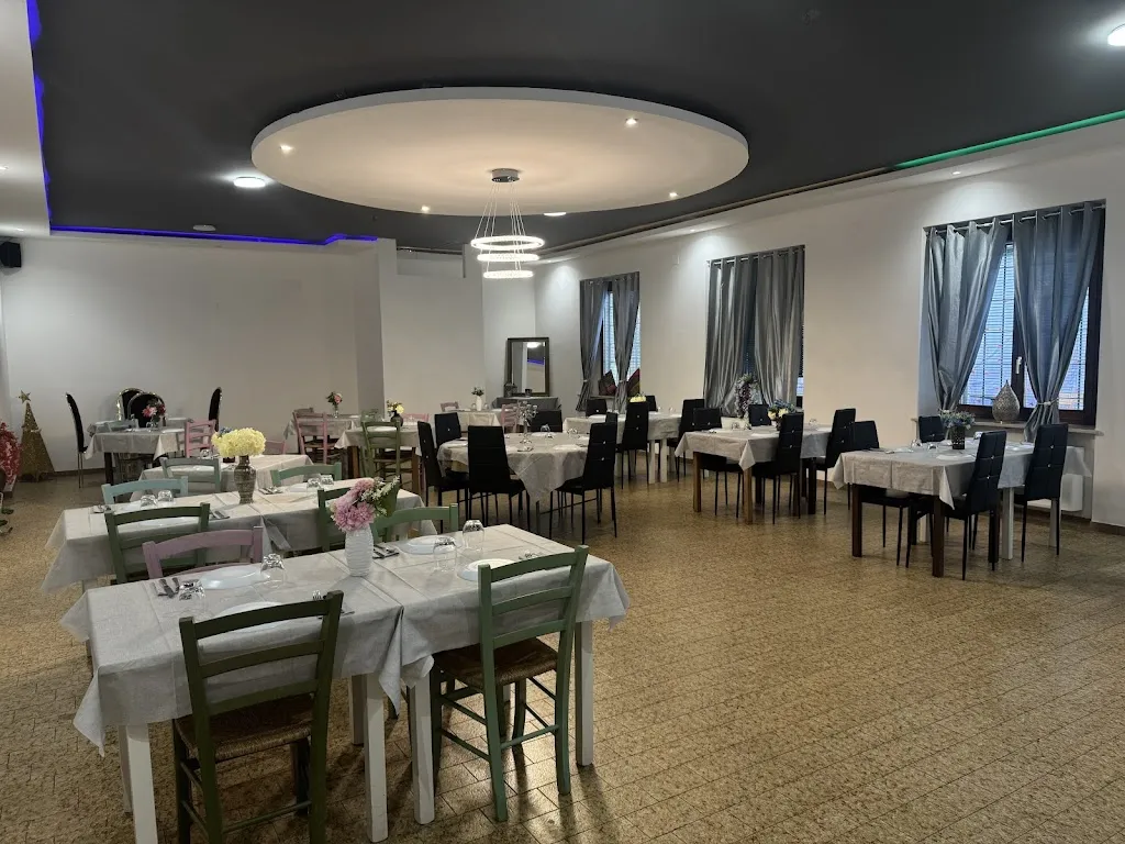 Sandhu’s Bar & restaurant restaurant in San Pietro in Cerro