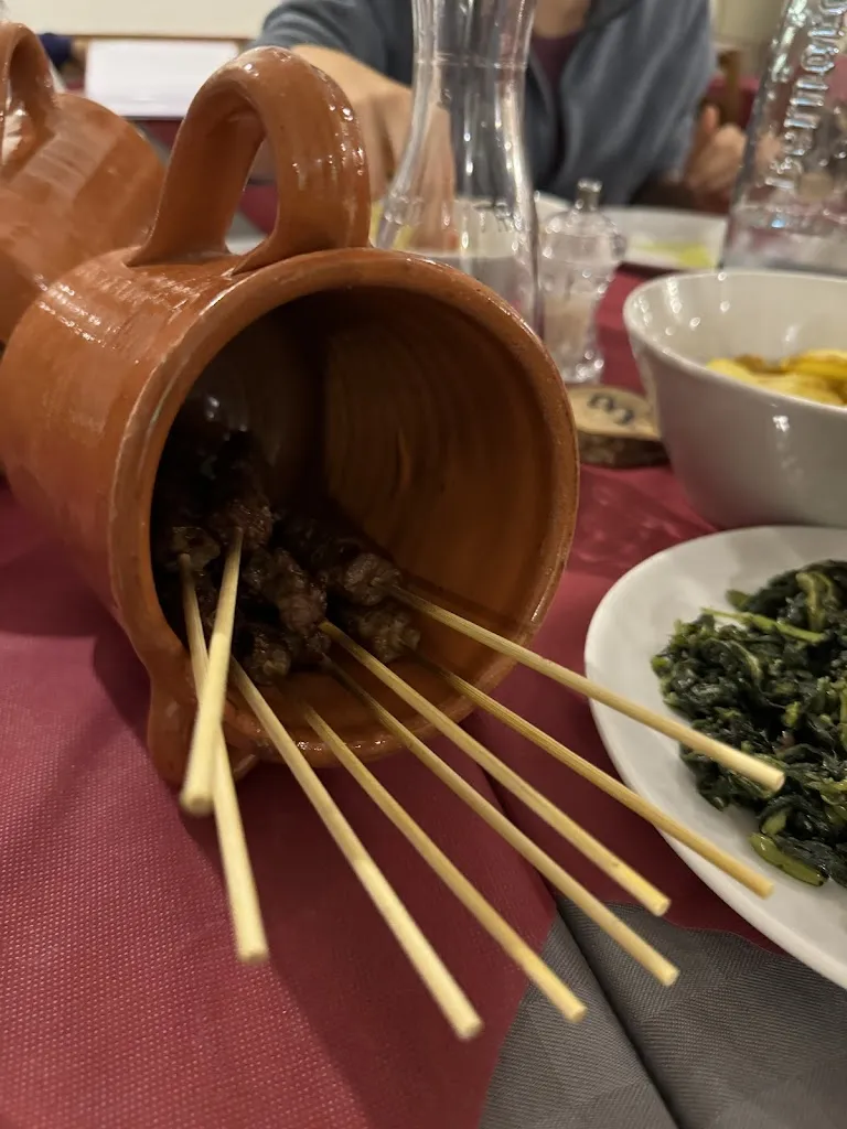 Elio Cacciafeste_Braceria pizzeria le rocce_Rocca di Cambio_review