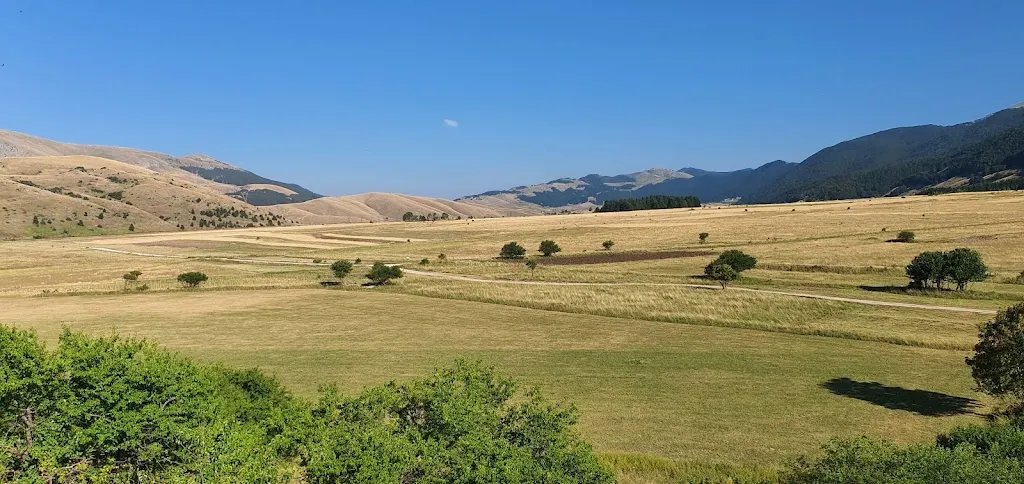 Abruzzo Wild Braceria_Rocca Pia_slider_image_3