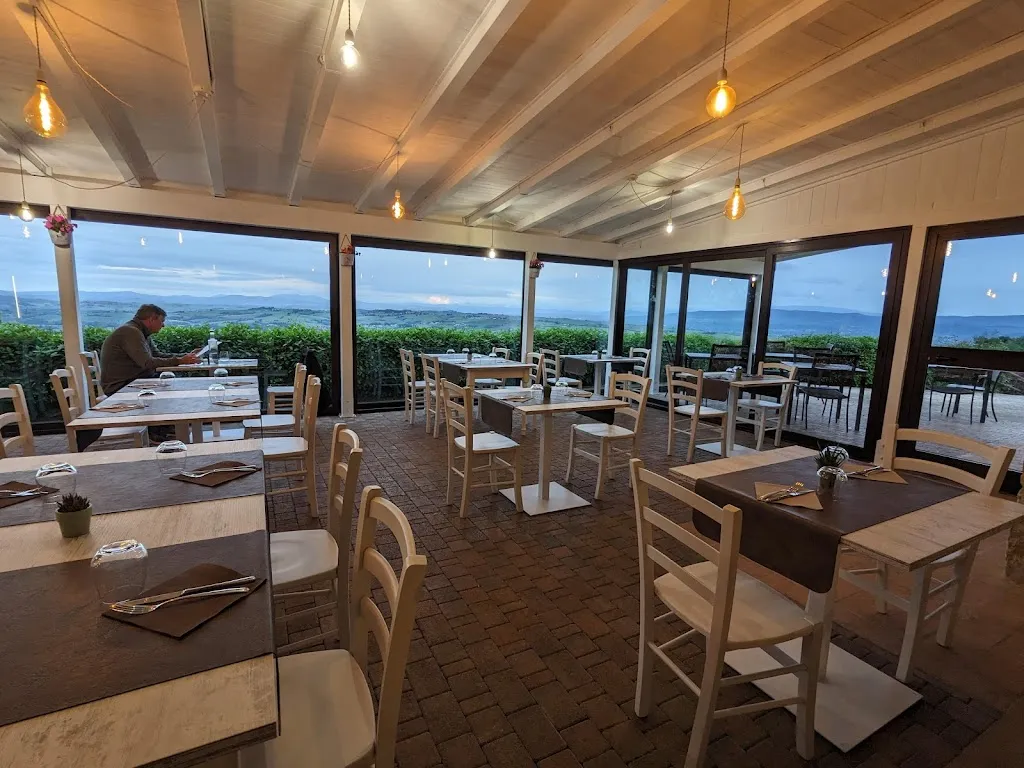 Shirley C_Il Vecchio Braciere_San Venanzio_review