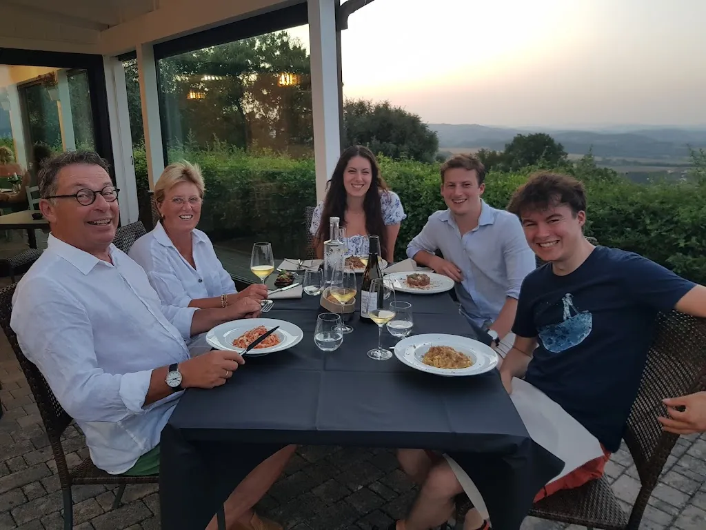 John Kösters_Il Vecchio Braciere_San Venanzio_review