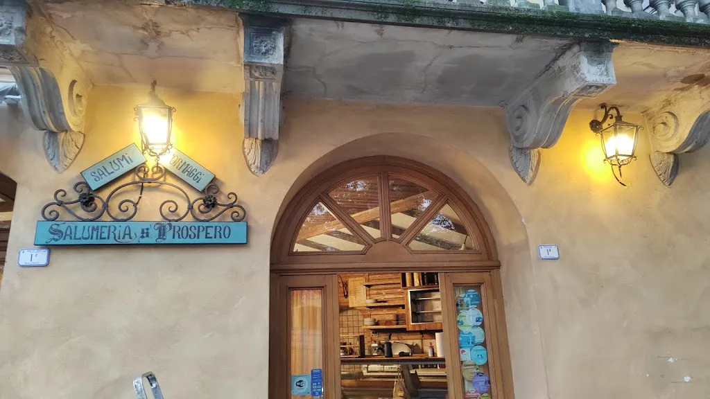 Salumeria San Prospero restaurant in San Prospero