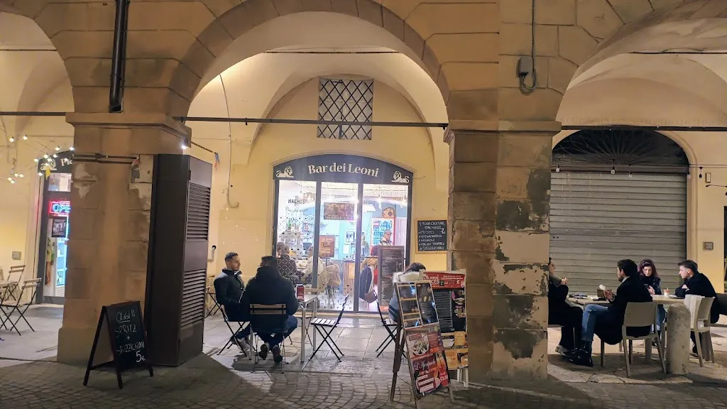 Cristian Romero Gatica_Bar dei leoni_San Prospero_review