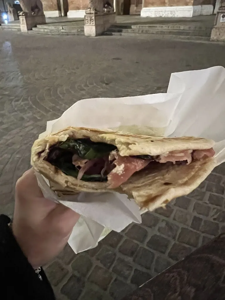 Zeno Manelli_Bar dei leoni_San Prospero_review