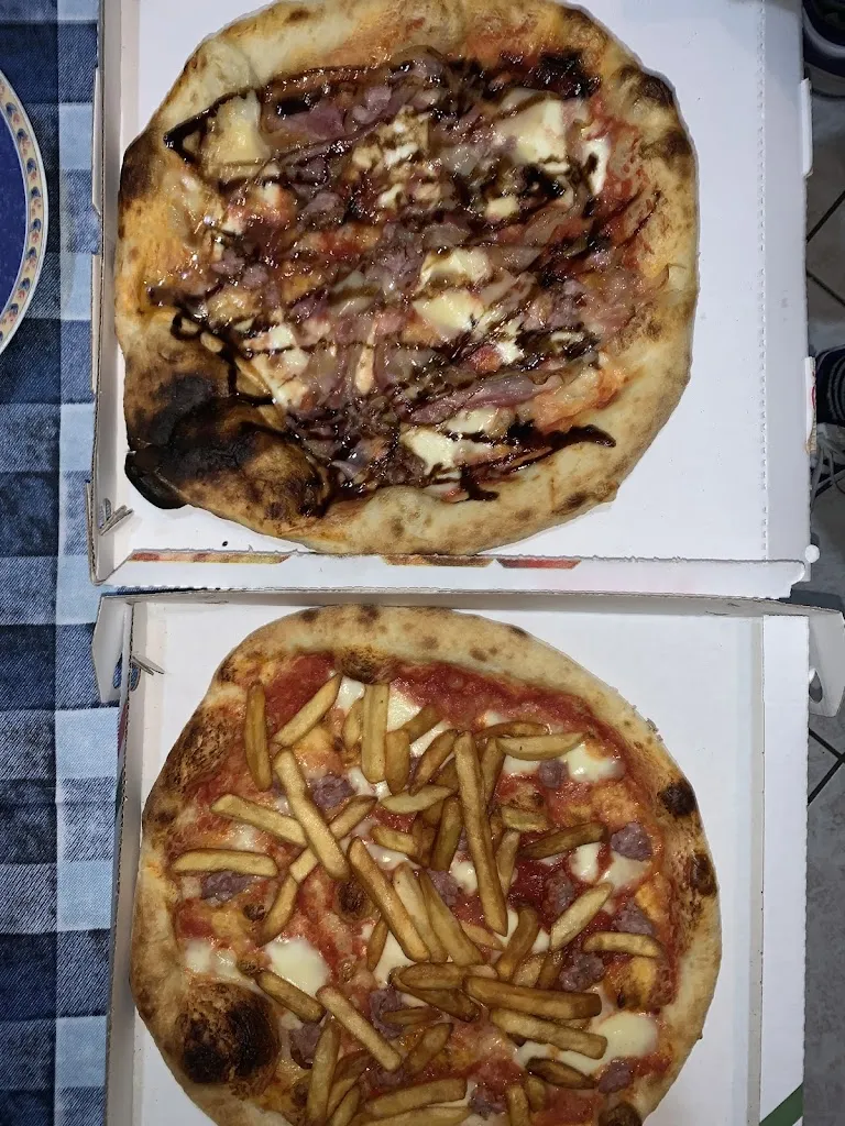 Pizzeria Time Out Di Di Pace Giuseppe_San Prospero_slider_image_3