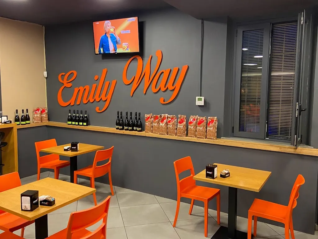 Emily Way Bar restaurant in San Prospero