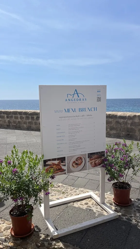 Katarzyna Woźniak_AngedraS_San Secondo Parmense_review