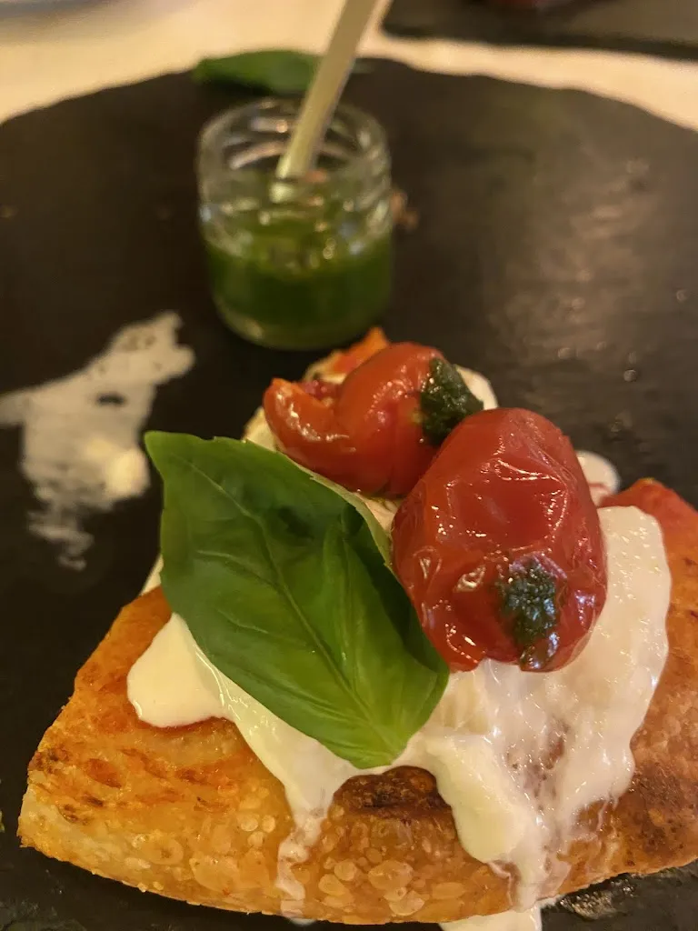 Bilge Cakmak_AngedraS_San Secondo Parmense_review